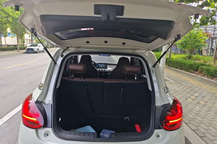 Used Wuling Bingo 2024 333 km Enjoyment Version Trunk