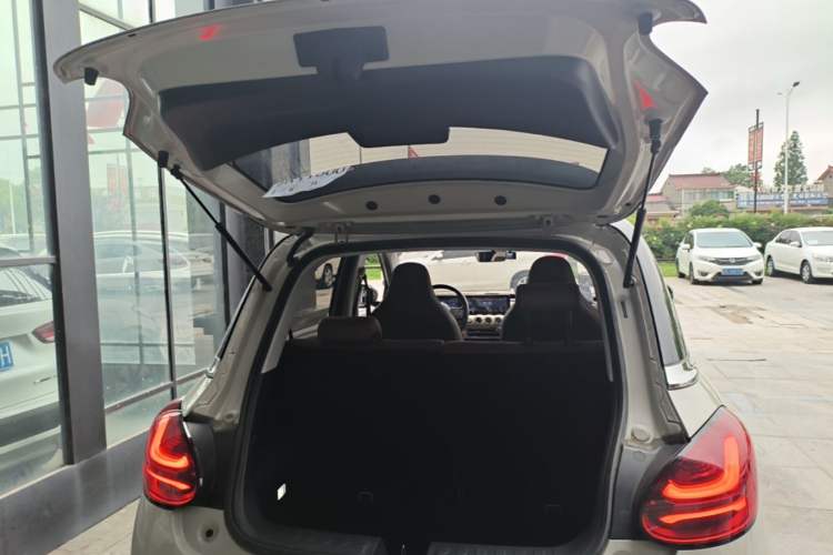 Used Wuling Bingo 2024 333 km Enjoyment Version Trunk