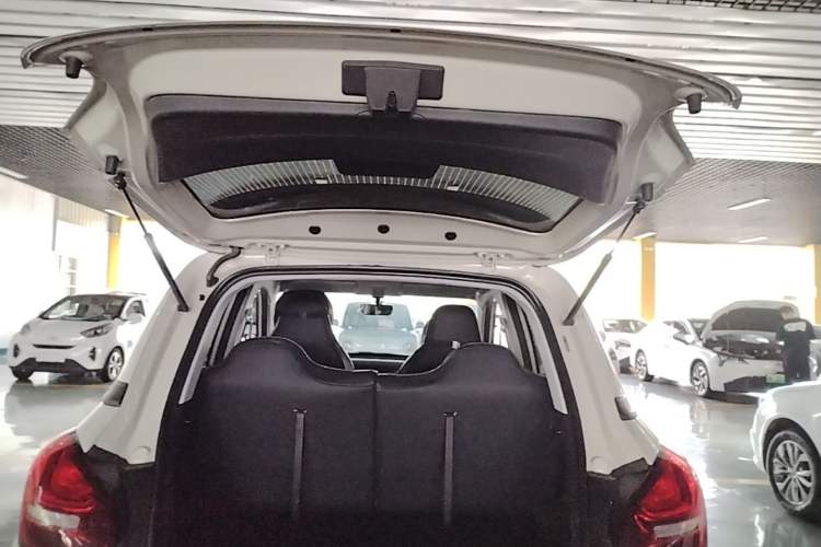 Used Wuling Bingo 2024 203km Light Edition Trunk