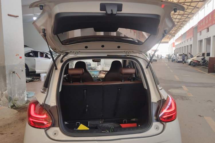 Used Wuling Bingo 2024 333 km Enjoyment Version Trunk