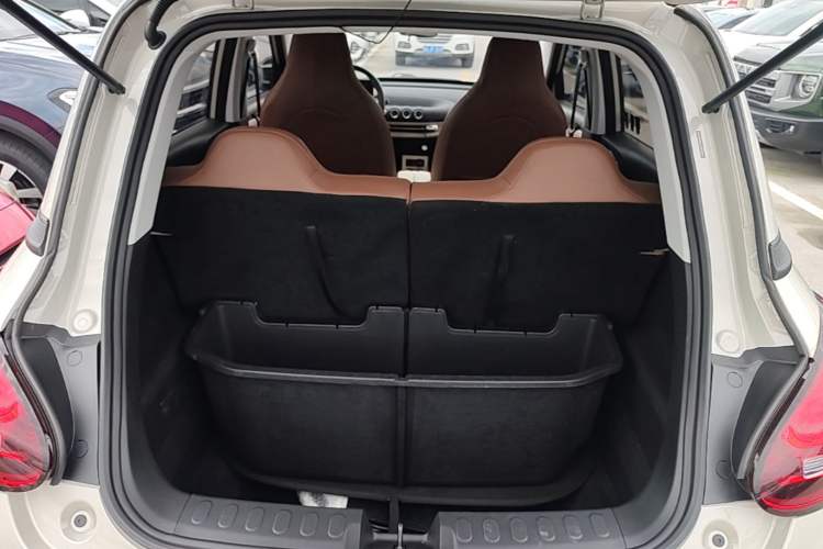 Used Wuling Bingo 2024 203km Light Edition Trunk