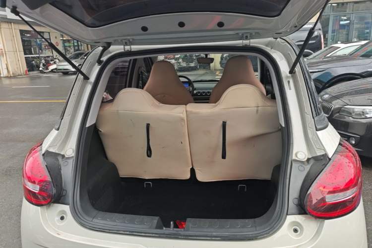 Used Wuling Bingo 2024 203km Light Edition Trunk