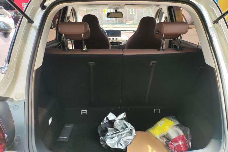 Used Wuling Bingo 2024 333 km Enjoyment Version Trunk
