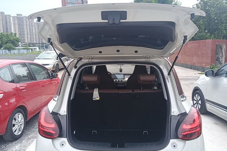 Used Wuling Bingo 2024 333 km Enjoyment Version Trunk