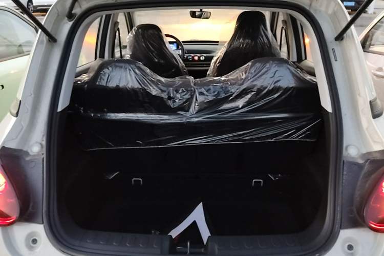 Used Wuling Bingo 2024 203km Light Edition Trunk