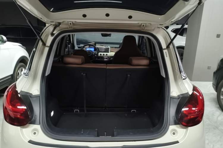Used Wuling Bingo 2024 333 km Enjoyment Version Trunk