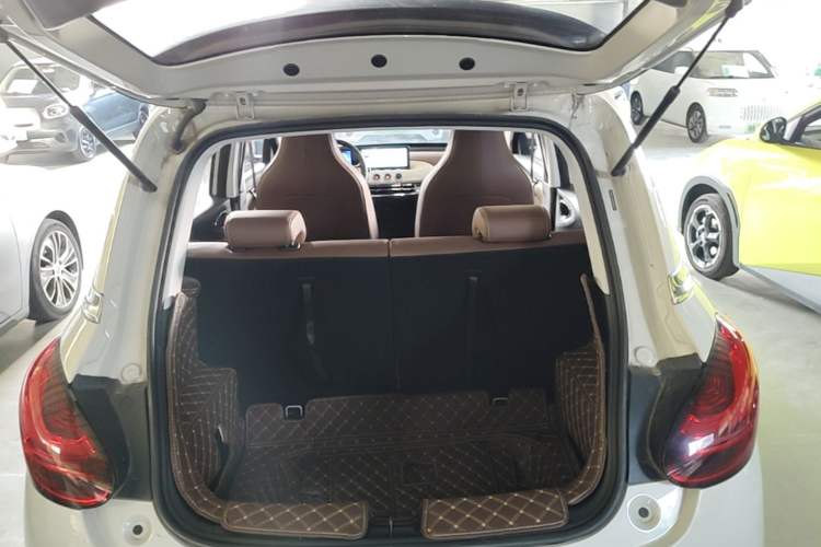 Used Wuling Bingo 2024 333 km Enjoyment Version Trunk