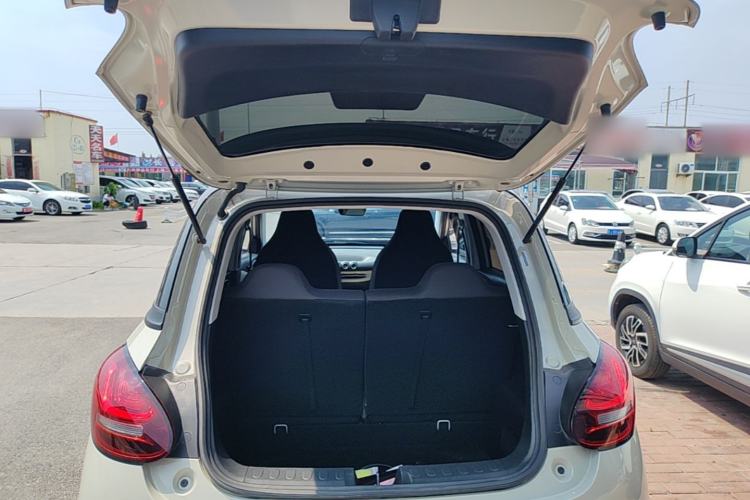 Used Wuling Bingo 2024 203km Light Edition Trunk