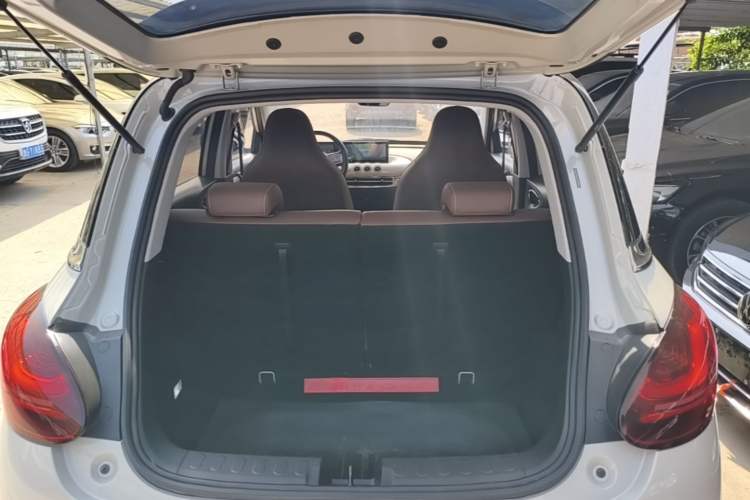 Used Wuling Bingo 2024 333 km Enjoyment Version Trunk