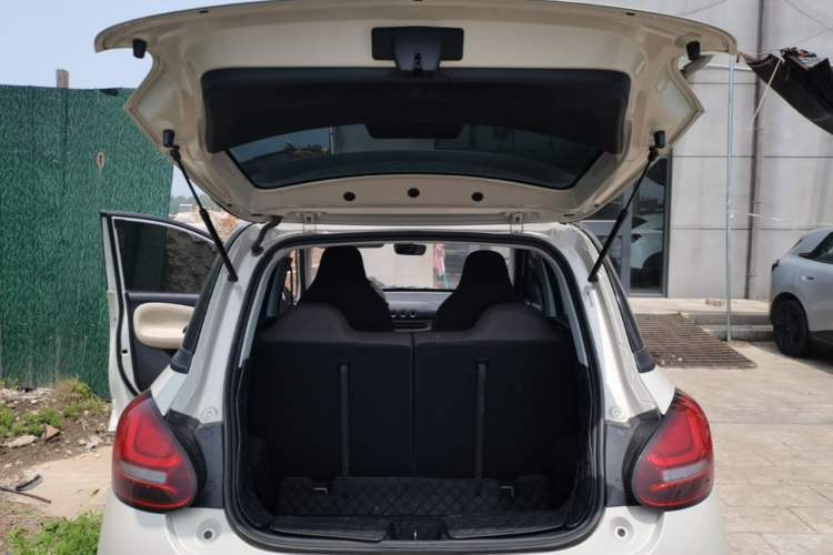 Used Wuling Bingo 2024 203km Light Edition Trunk