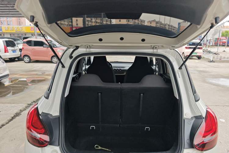 Used Wuling Bingo 2024 203km Light Edition Trunk