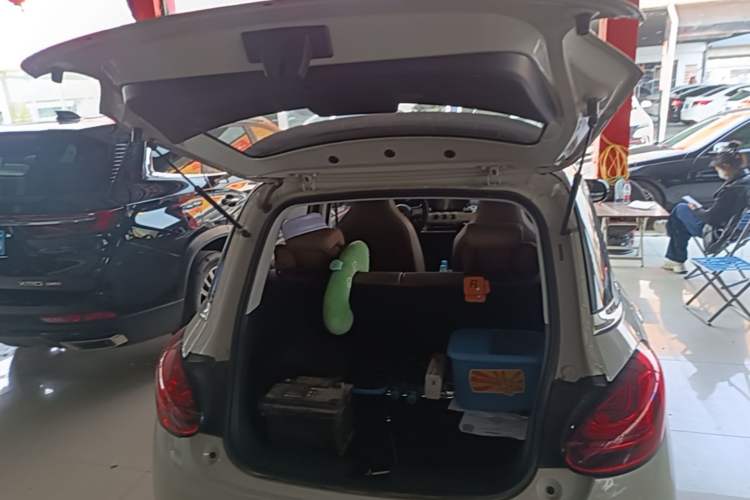 Used Wuling Bingo 2024 333 km Enjoyment Version Trunk