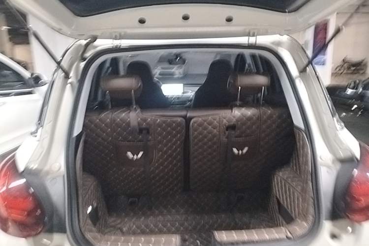 Used Wuling Bingo 2024 333 km Enjoyment Version Trunk