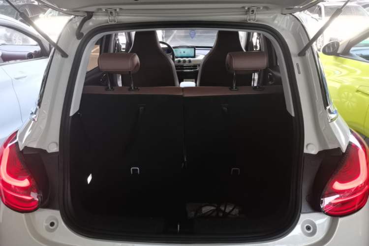 Used Wuling Bingo 2024 333 km Enjoyment Version Trunk