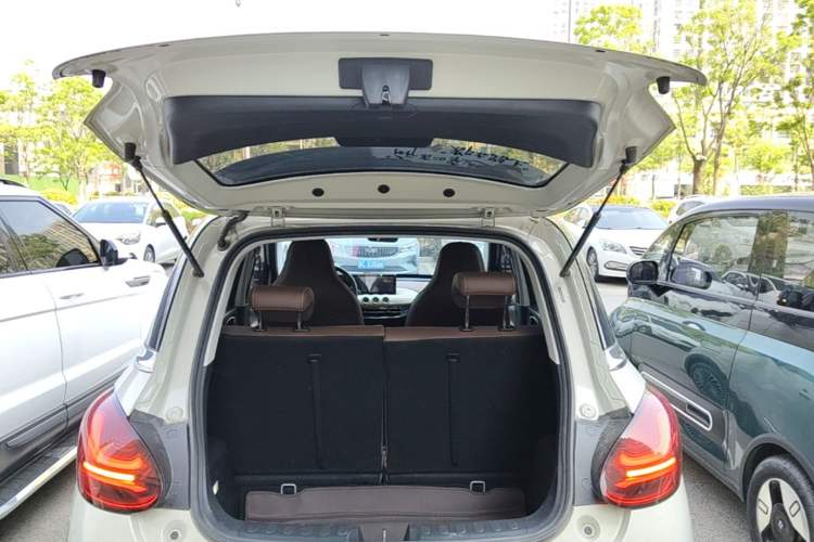 Used Wuling Bingo 2024 333 km Enjoyment Version Trunk