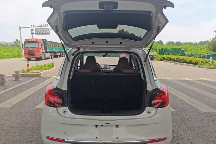 Used Wuling Bingo 2024 333 km Enjoyment Version Trunk