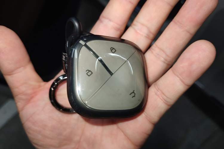 Used Wuling Bingo 2024 333 km Enjoyment Version Vehicle Key