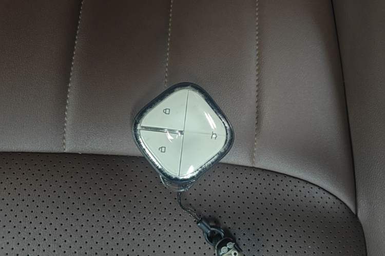 Used Wuling Bingo 2024 333 km Enjoyment Version Vehicle Key