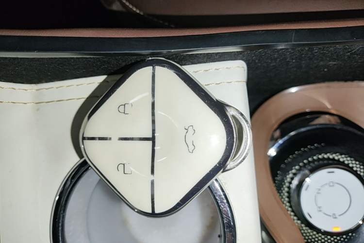 Used Wuling Bingo 2024 333 km Enjoyment Version Vehicle Key