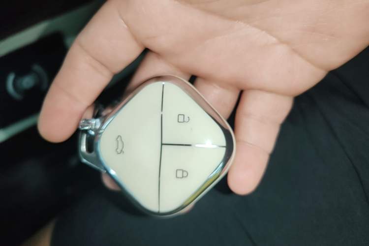 Used Wuling Bingo 2024 333 km Enjoyment Version Vehicle Key