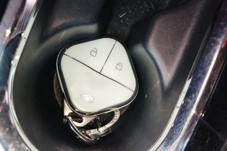 Used Wuling Bingo 2024 333 km Enjoyment Version Vehicle Key