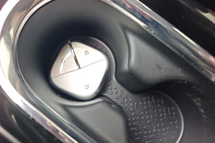 Used Wuling Bingo 2024 333 km Enjoyment Version Vehicle Key