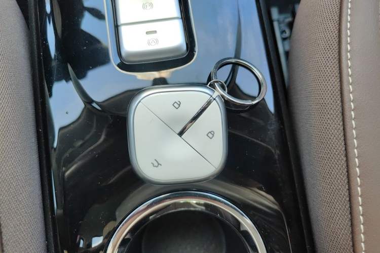 Used Wuling Bingo 2024 333 km Enjoyment Version Vehicle Key