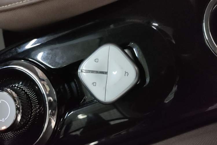 Used Wuling Bingo 2024 333 km Enjoyment Version Vehicle Key