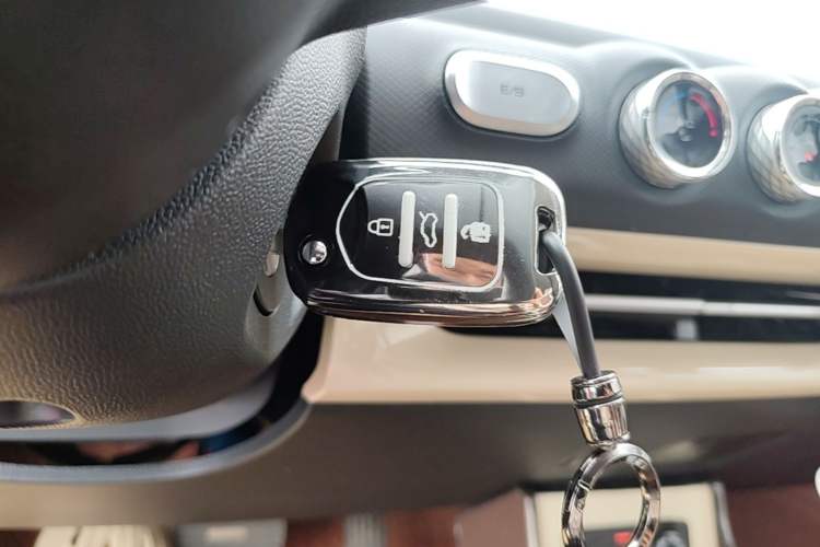 Used Wuling Bingo 2024 203km Light Edition Vehicle Key