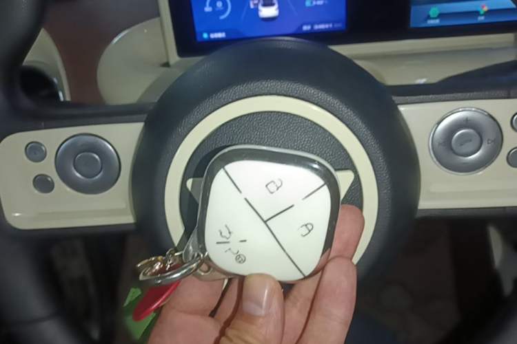 Used Wuling Bingo 2024 333 km Enjoyment Version Vehicle Key