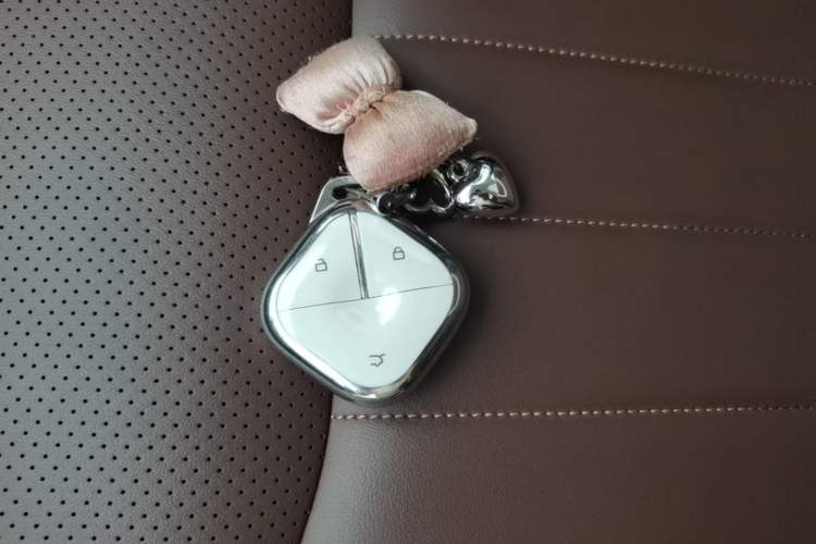 Used Wuling Bingo 2024 333 km Enjoyment Version Vehicle Key
