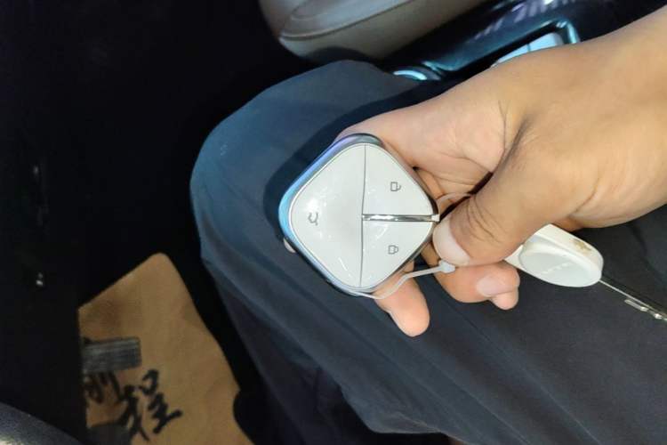 Used Wuling Bingo 2024 333 km Enjoyment Version Vehicle Key