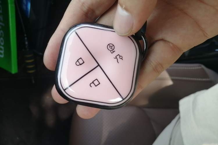 Used Wuling Bingo 2024 333 km Lingxi Connected Version Vehicle Key