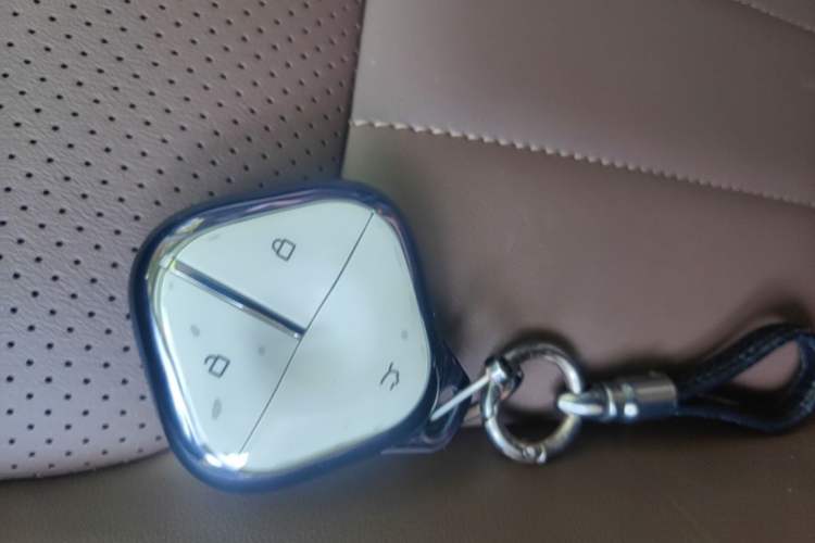 Used Wuling Bingo 2024 333 km Enjoyment Version Vehicle Key
