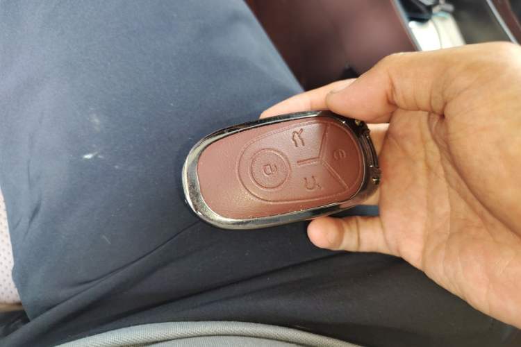 Used Wuling Bingo 2024 333 km Lingxi Connected Version Vehicle Key