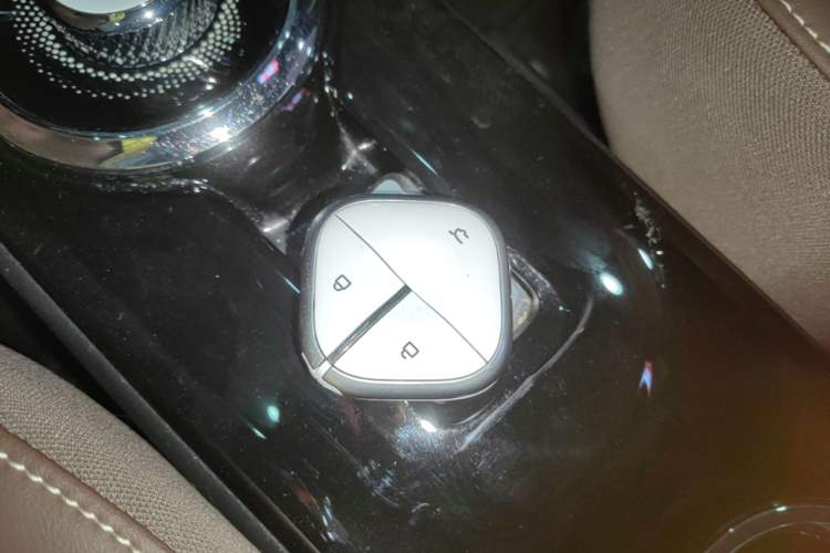 Used Wuling Bingo 2024 333 km Enjoyment Version Vehicle Key