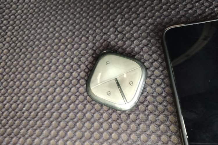 Used Wuling Bingo 2024 203km Light Edition Vehicle Key