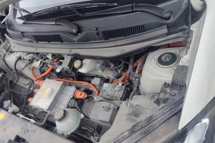Used Wuling Bingo 2024 333 km Enjoyment Version Engine Bay Left