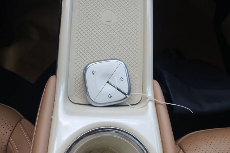 Used Wuling Bingo 2024 333 km Enjoyment Version Interior 1