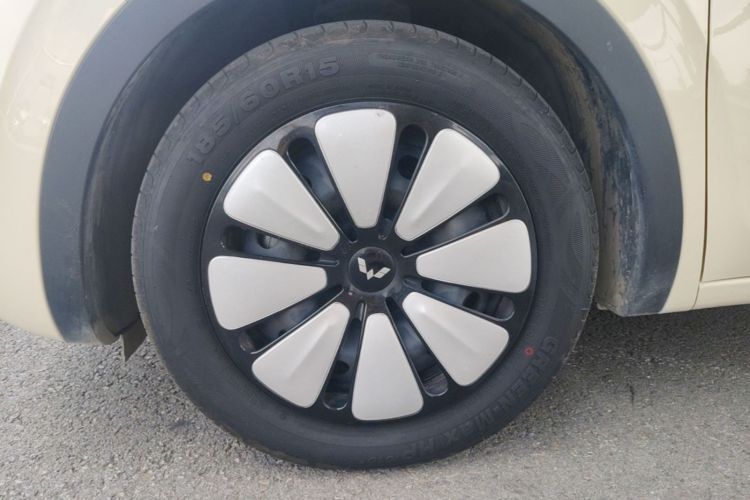 Used Wuling Bingo 2024 333 km Enjoyment Version Left Front Wheel Hub
