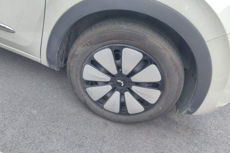 Used Wuling Bingo 2024 333 km Enjoyment Version Right Front Wheel Hub