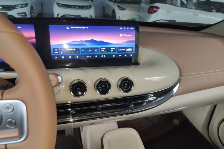 Used Wuling Bingo 2025 410 km Lingxi Deluxe Edition Audio And AC Panel