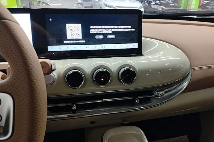 Used Wuling Bingo 2025 410 km Lingxi Deluxe Edition Audio And AC Panel