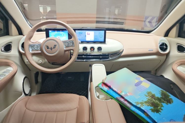 Used Wuling Bingo 2025 333 km Lingxi Connected Version Center Console