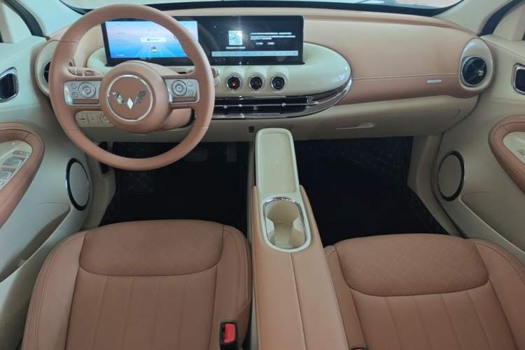 Used Wuling Bingo 2025 410 km Lingxi Deluxe Edition Center Console