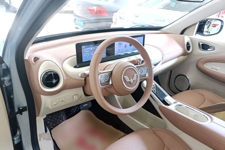 Used Wuling Bingo 2025 333 km Lingxi Connected Version Center Console