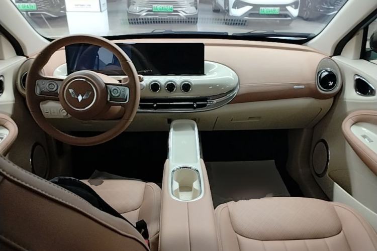 Used Wuling Bingo 2025 410 km Lingxi Deluxe Edition Center Console