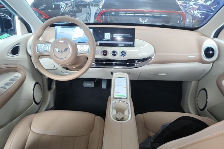 Used Wuling Bingo 2025 410 km Lingxi Deluxe Edition Center Console