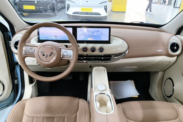 Used Wuling Bingo 2025 410 km Lingxi Deluxe Edition Center Console