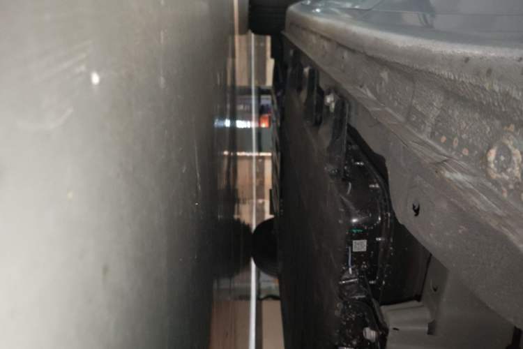 Used Wuling Bingo 2025 333 km Lingxi Connected Version Chassis Rear Left